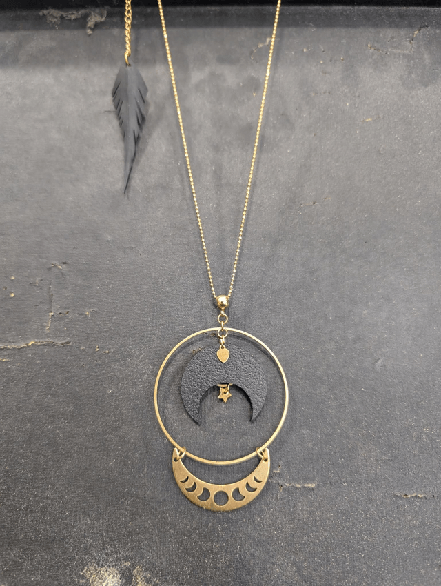 Collier New moon